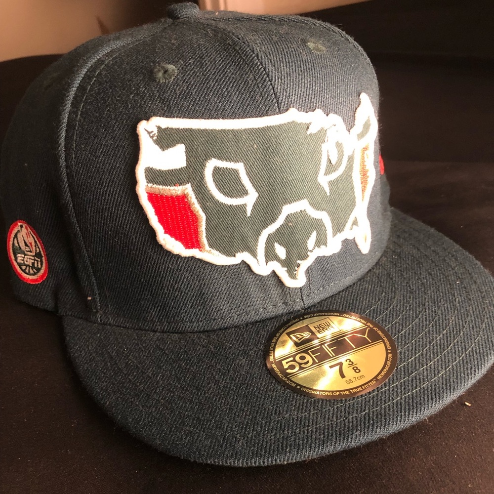 Milwaukee Bucks Fitted Cap
